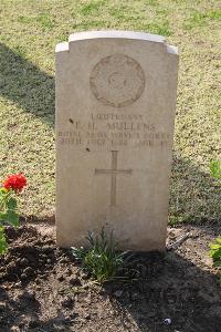 Ismailia War Memorial Cemetery - Mullens, Frank Hardesty